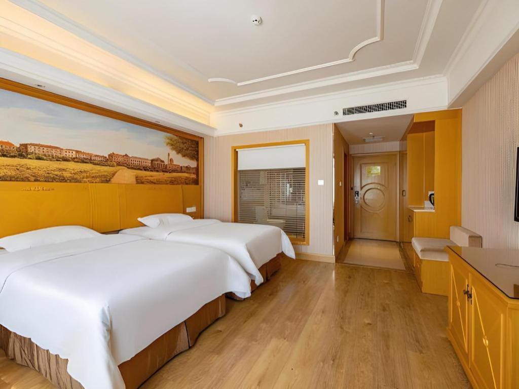 Vienna International Hotel Lhasa Potala Palace Buitenkant foto