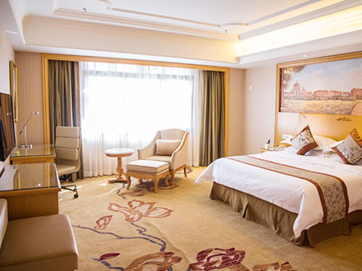 Vienna International Hotel Lhasa Potala Palace Buitenkant foto